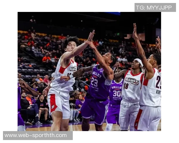 菜鸟杨瀚森表现出色费尔斯与对手冲突贝利和约各自贡献精彩得分